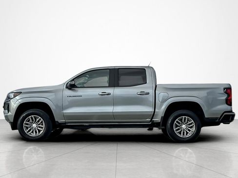 Used 2024 Chevrolet Colorado LT w/ LT Convenience Package image 2