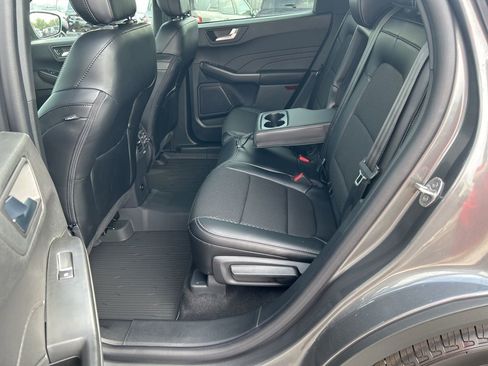 New 2025 Ford Escape SE image 28