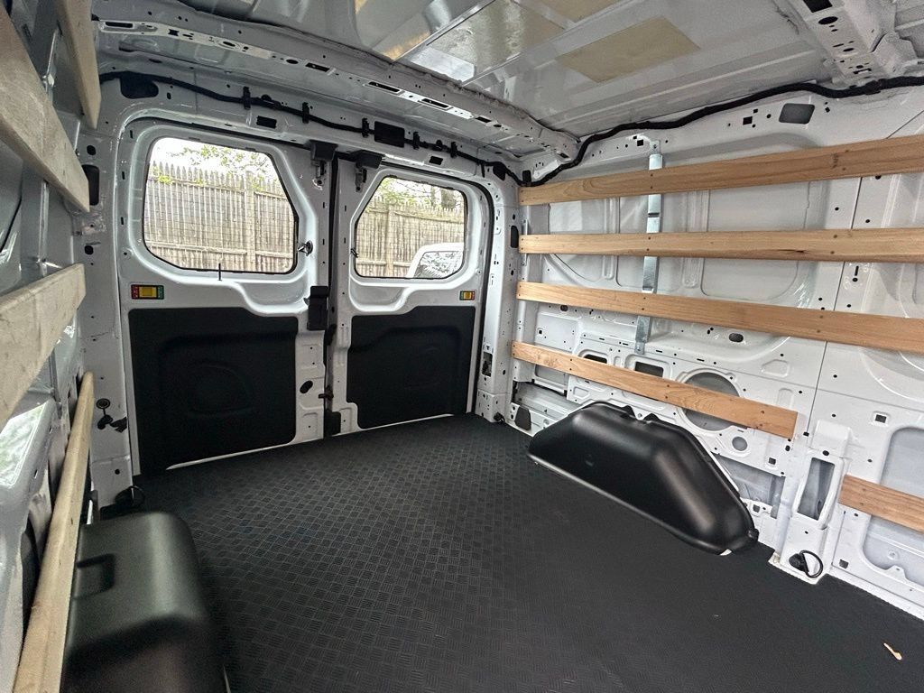 Certified 2025 Ford Transit 250 Low Roof w/ Exterior Upgrade Package RWD image 13
