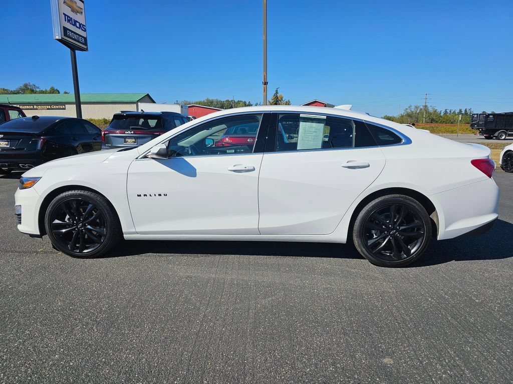Used 2024 Chevrolet Malibu LT w/ Sport Edition FWD image 6