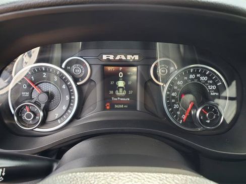Used 2023 RAM 1500 Big Horn AWD/4WD image 9