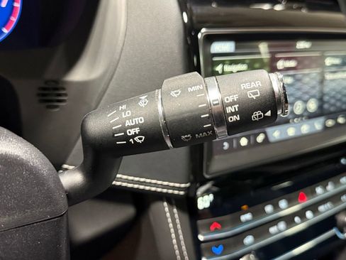Used 2020 Jaguar F-PACE SVR AWD/4WD image 21