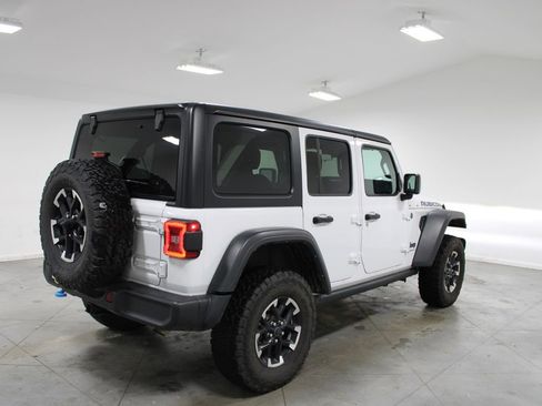 Used 2024 Jeep Wrangler Unlimited Rubicon 4xe AWD/4WD image 9