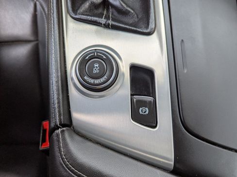 Used 2015 Chevrolet Corvette Stingray Convertible w/ 2LT Preferred Equipment Group RWD image 27
