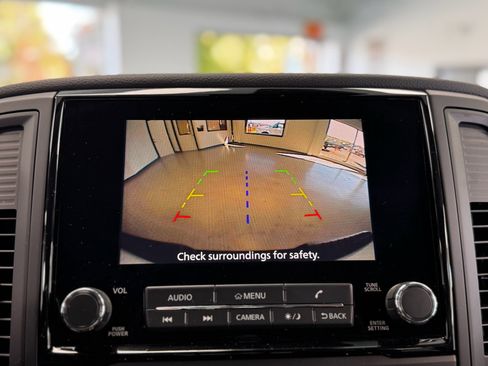 Used 2024 Nissan Titan SV w/ Accessory Utility Package image 22