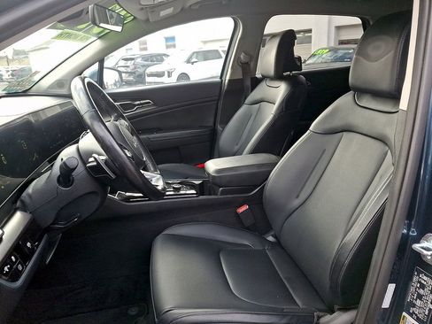 Certified 2023 Kia Sportage EX image 13