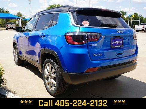 Used 2025 Jeep Compass Limited AWD/4WD image 12