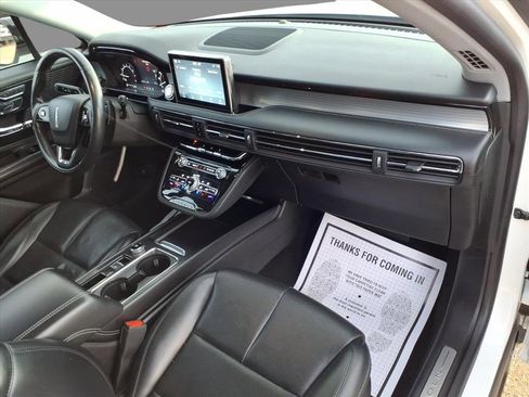 Certified 2021 Lincoln Corsair Standard w/ Premium Package image 12