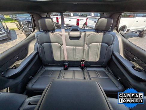 Used 2024 Jeep Wagoneer Series II AWD/4WD image 13