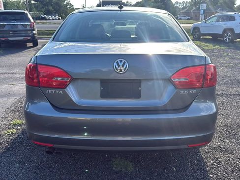 Used 2012 Volkswagen Jetta SE FWD image 5