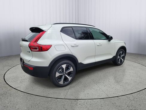 New 2026 Volvo XC40 B5 Plus w/ Protection Package Premier AWD/4WD image 2
