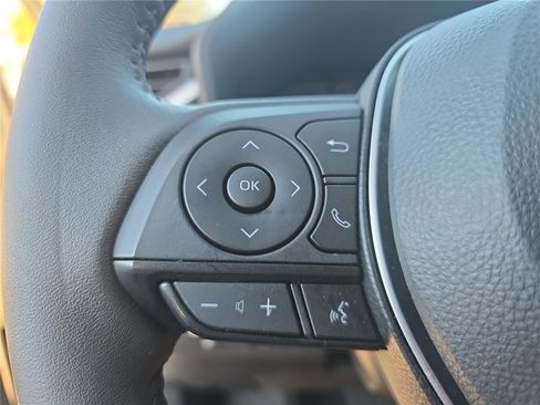 Used 2023 Toyota RAV4 XLE Premium image 24