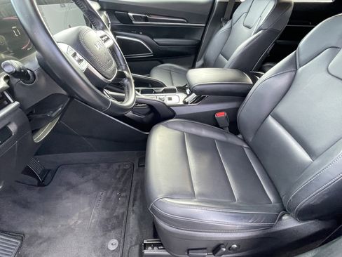 Used 2024 Kia Telluride S image 21