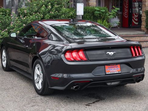 Used 2023 Ford Mustang Coupe RWD image 6