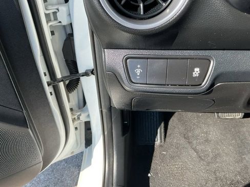 Used 2024 Kia Forte LXS image 18