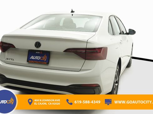 Used 2024 Volkswagen Jetta S image 10