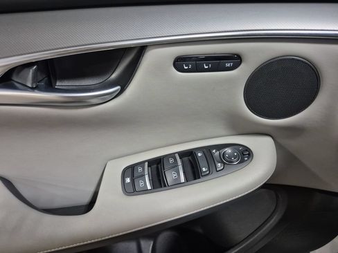Used 2023 INFINITI QX50 Luxe FWD image 24