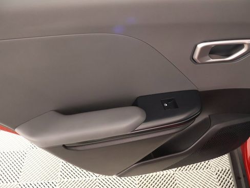 Used 2025 Kia K4 LXS image 15