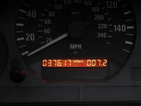 Used 1997 BMW Z3 1.9 RWD image 25