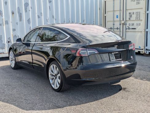 Used 2018 Tesla Model 3 Long Range RWD image 7
