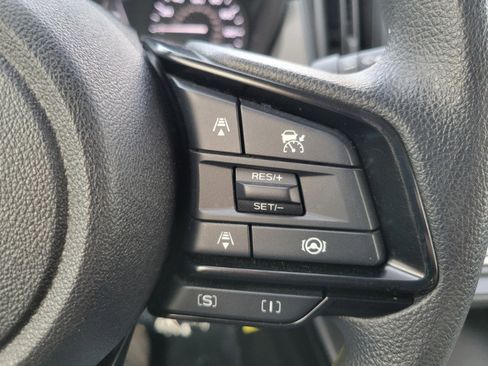 Used 2025 Subaru Crosstrek 2.0i image 26