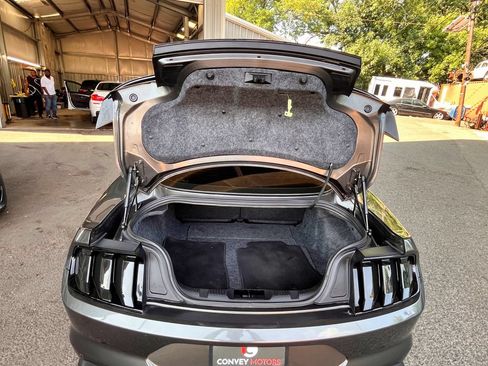 Used 2020 Ford Mustang Coupe w/ Equipment Group 101A RWD image 43