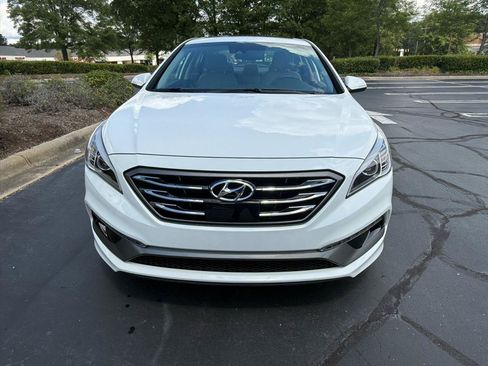 Used 2017 Hyundai Sonata Limited w/ Ultimate Package 04 FWD image 2
