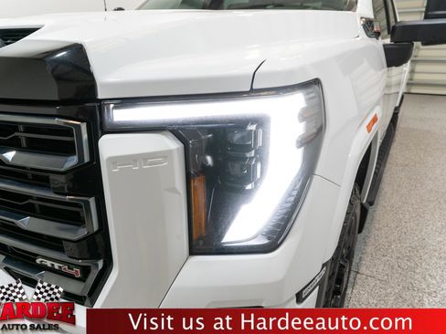 Used 2024 GMC Sierra 2500 AT4 w/ AT4 Premium Plus Package image 8