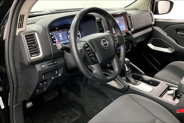 Used 2023 Nissan Frontier SV w/ SV Convenience Package AWD/4WD image 16