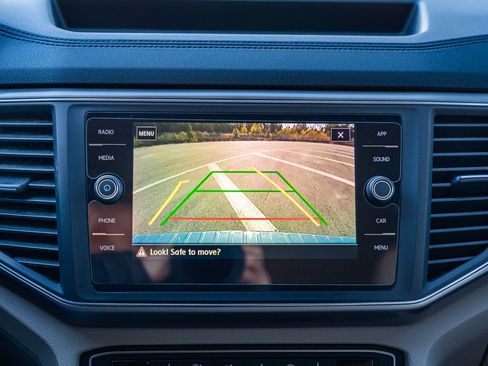 Used 2019 Volkswagen Atlas SE image 32