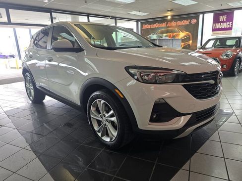 Used 2021 Buick Encore GX Preferred w/ Cold Weather Comfort Package FWD image 3