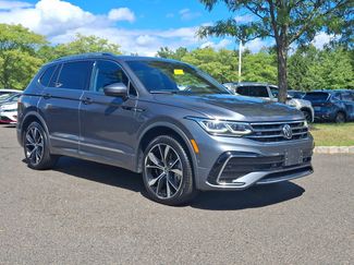 Certified 2024 Volkswagen Tiguan SEL R-Line AWD/4WD video 1