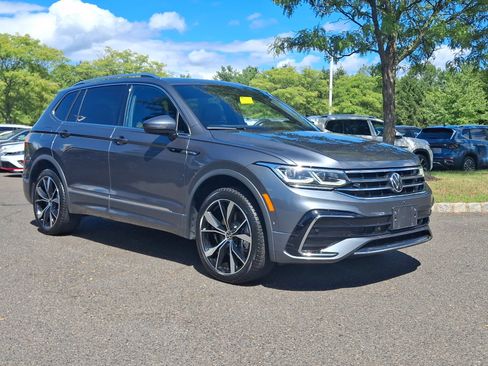 Certified 2024 Volkswagen Tiguan SEL R-Line AWD/4WD image 1