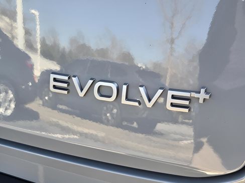 Used 2024 Nissan Ariya FWD image 35