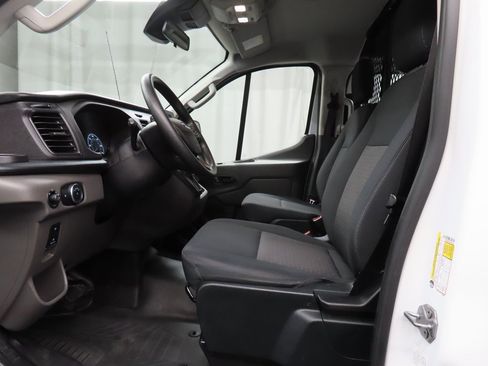 Used 2023 Ford Transit 250 Low Roof AWD w/ Exterior Upgrade Package image 9