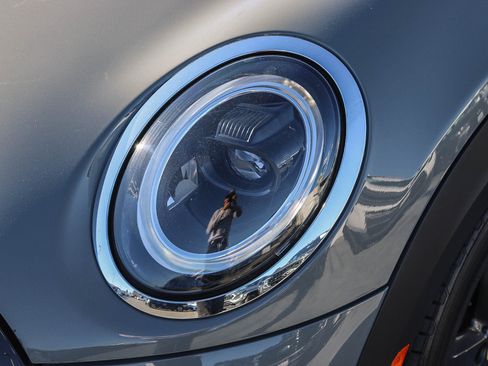 Used 2023 MINI Cooper SE image 5