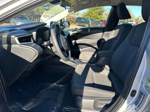 Certified 2024 Toyota Corolla LE image 32