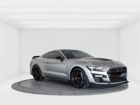 Used 2020 Ford Mustang Shelby GT500 w/ Technology Package image 7