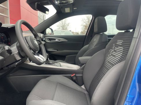 New 2025 Alfa Romeo Tonale image 13