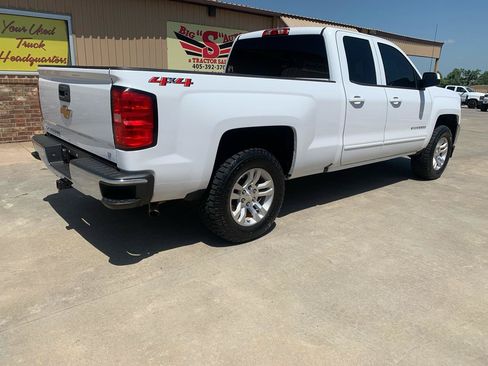 Used 2018 Chevrolet Silverado 1500 LT w/ All Star Edition AWD/4WD image 2