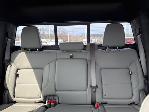 New 2026 GMC Sierra 1500 SLT w/ SLT Premium Plus Package AWD/4WD image 17