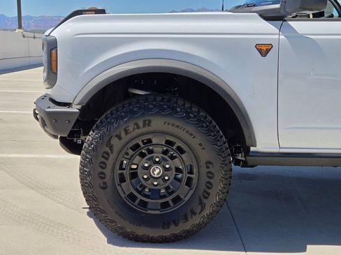 New 2026 Ford Bronco Badlands AWD/4WD image 7