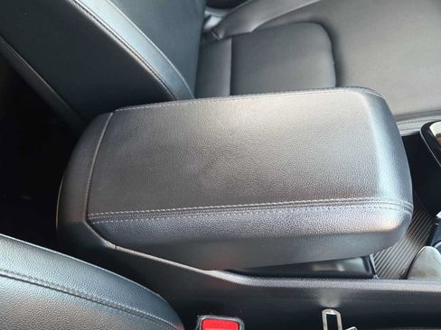 Used 2025 Kia Sportage EX FWD image 20
