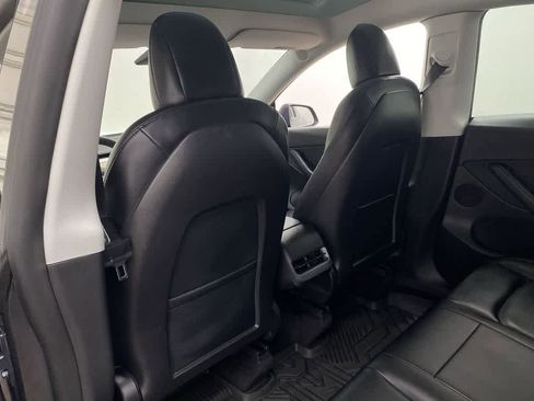 Used 2022 Tesla Model Y Performance image 14