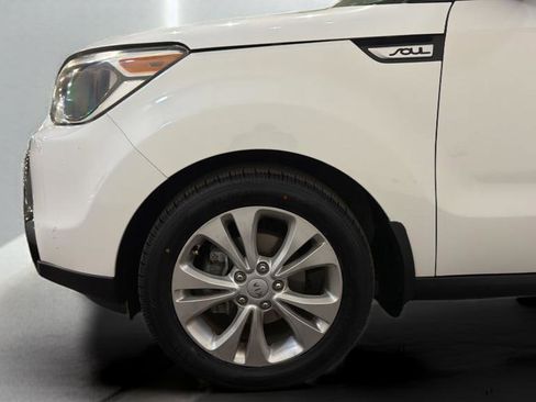 Used 2016 Kia Soul + w/ Audio Package image 36