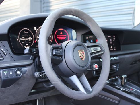Certified 2025 Porsche 911 Carrera 4 GTS AWD/4WD image 6