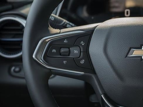 Used 2026 Chevrolet Trax LT w/ Driver Confidence Package image 20