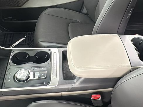 New 2026 Kia Carnival LXS FWD image 33