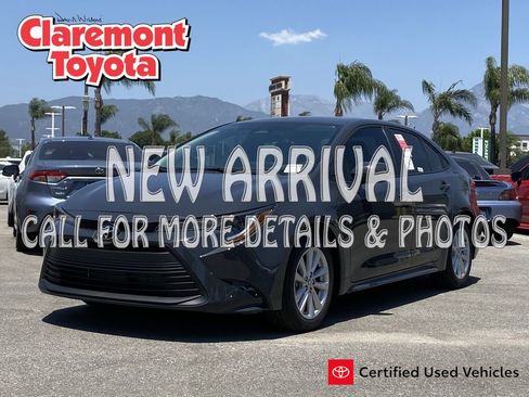 Used 2026 Toyota Corolla LE w/ LE Premium Package FWD image 1