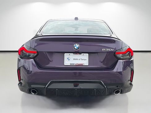 Used 2024 BMW 230i Coupe w/ M Sport Package RWD image 4
